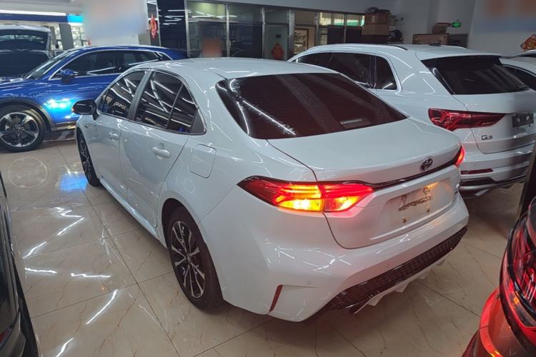 Toyota Corolla 2022 — 4