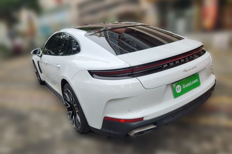 Porsche Panamera 2024 — 4