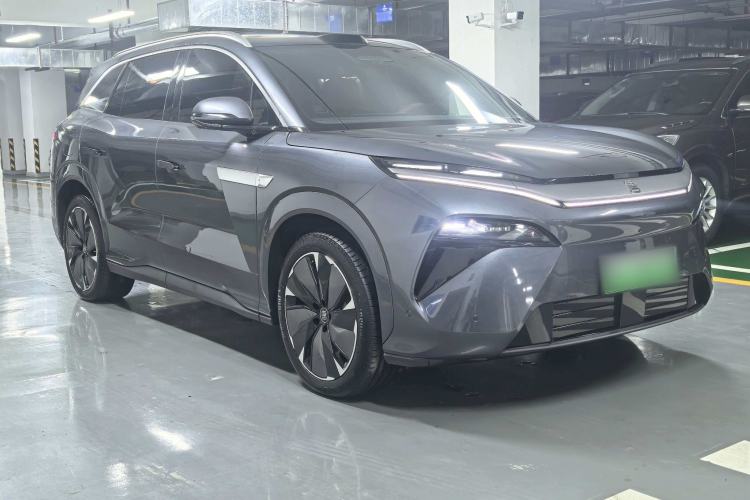 BYD Tang L 2025 — 3
