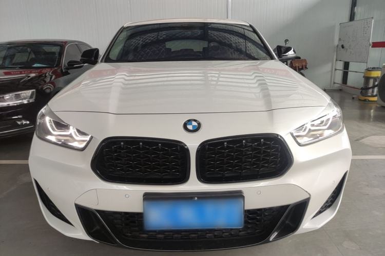 BMW X2 2023 — 2