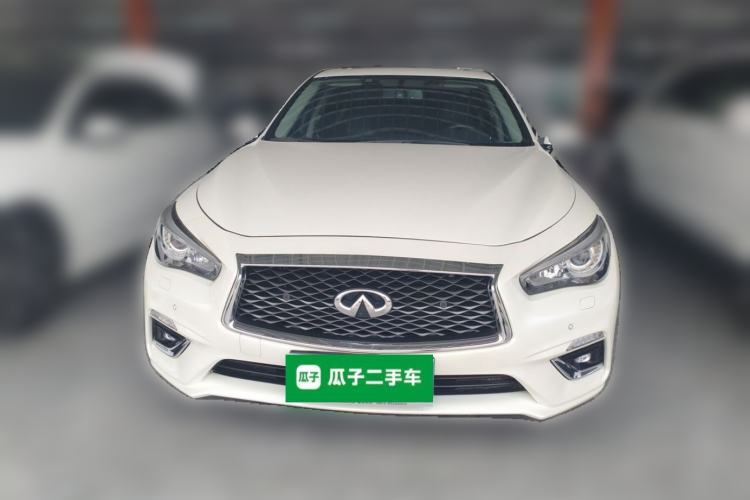 Infiniti Q50L 2018 — 2