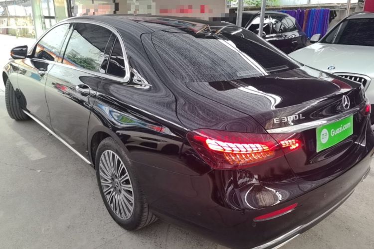 Mercedes-Benz E 300 L 2023 — 4