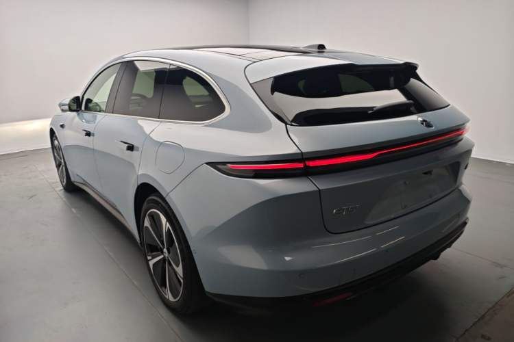 NIO ET5T 2025 — 4