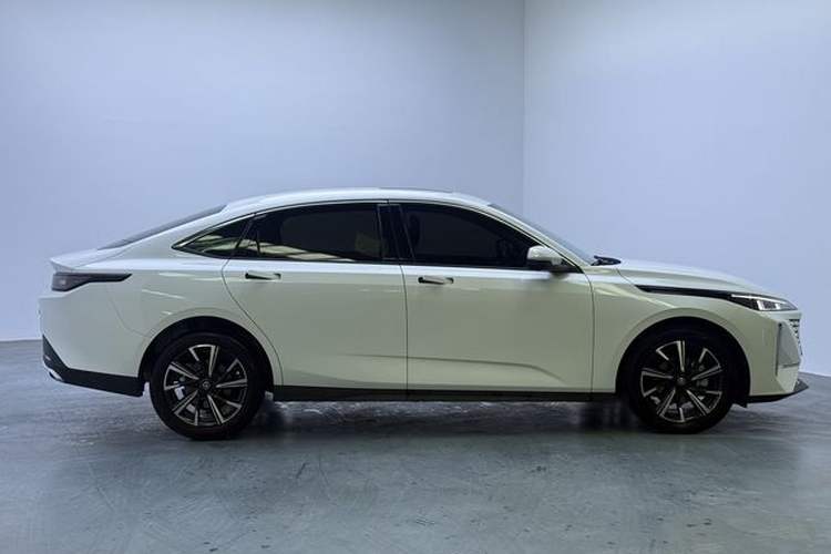 ChangAn Eado 2024 — 4
