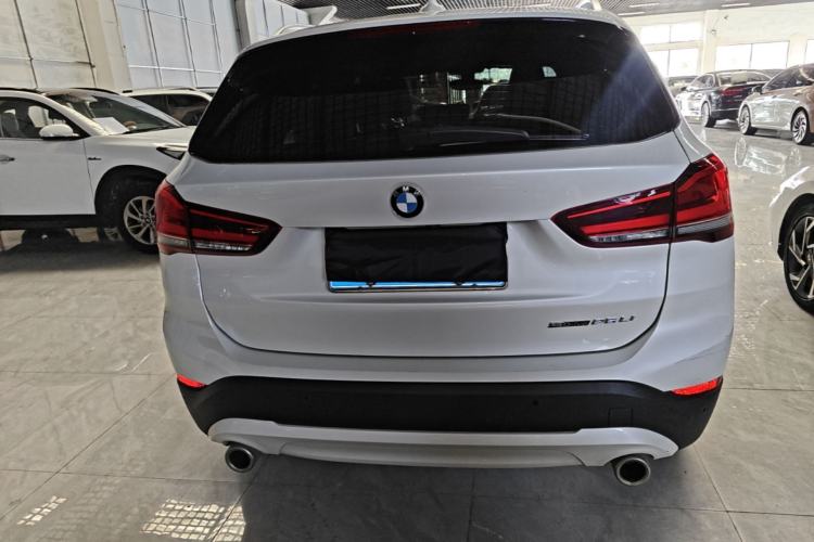 BMW X1 2022 — фото 5