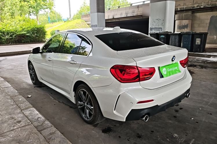BMW 120i 2021 — фото 4