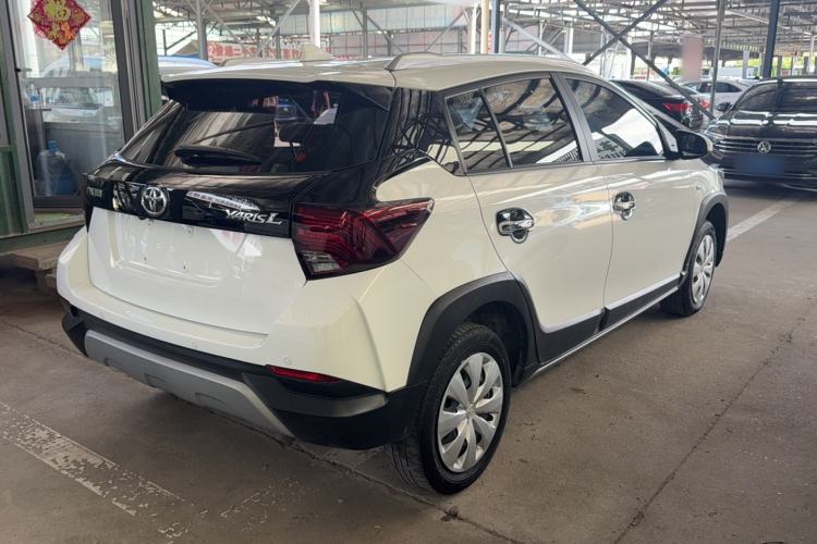 Toyota Yaris 2021 — 5