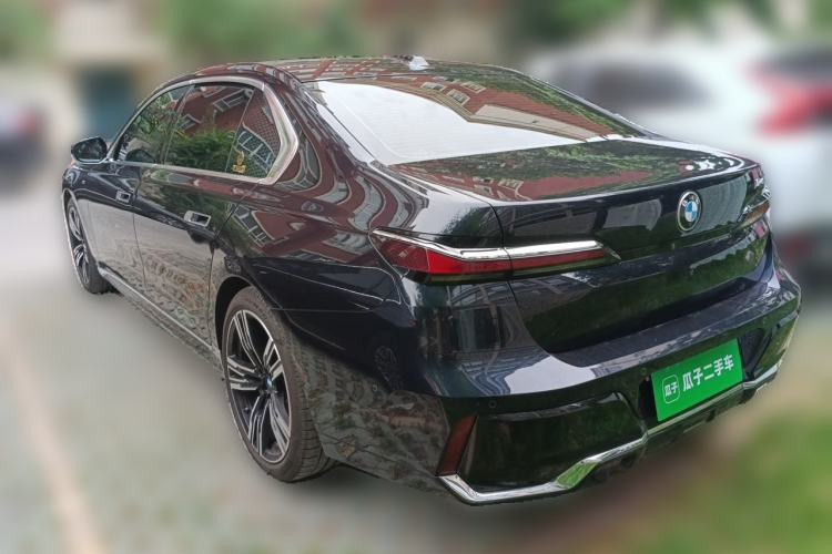 BMW 740Li 2023 — 4