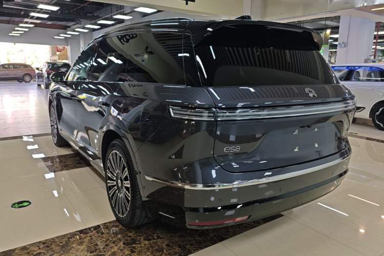 NIO ES8 2026 — 4
