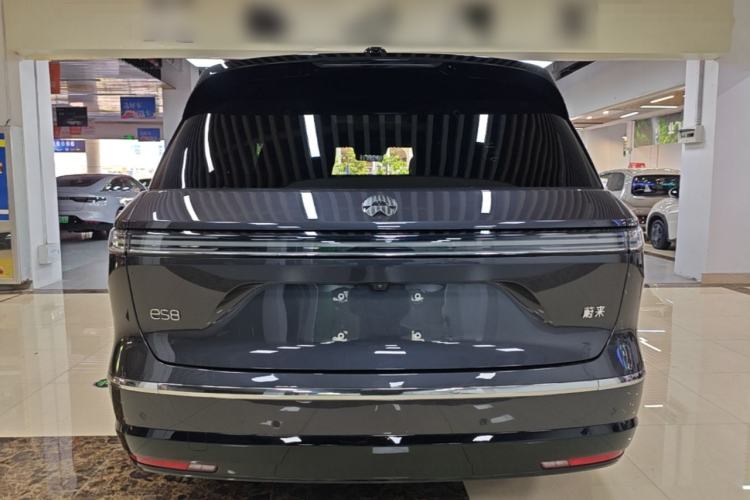 NIO ES8 2026 — 5
