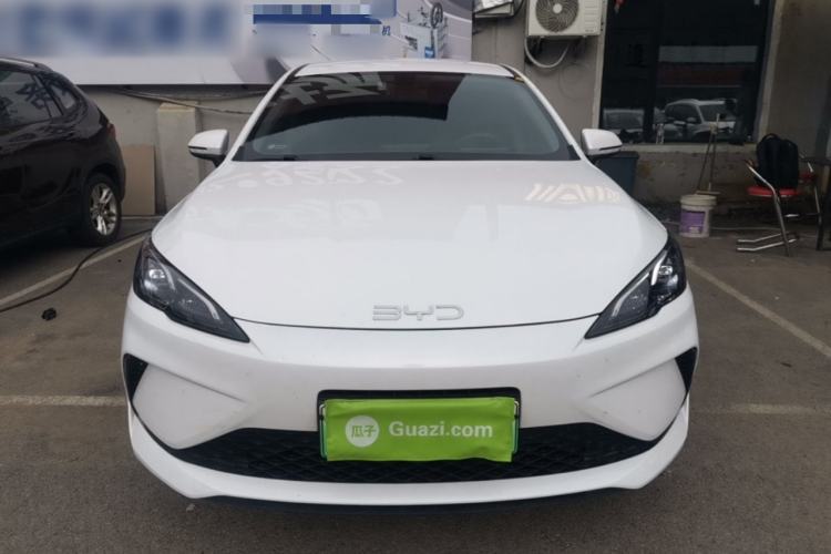 BYD Seal 05 DM-i 2025 — фото 2