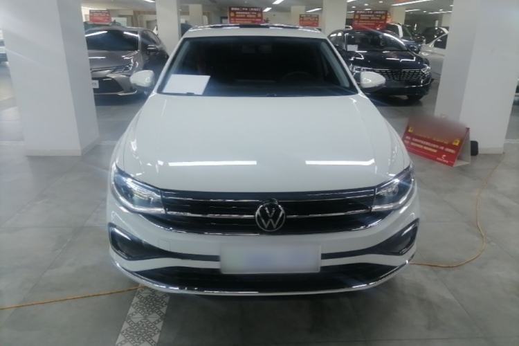 Volkswagen Bora 2023 — 2