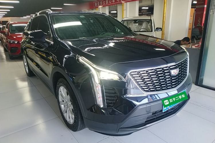 Cadillac XT4 2021 — фото 3