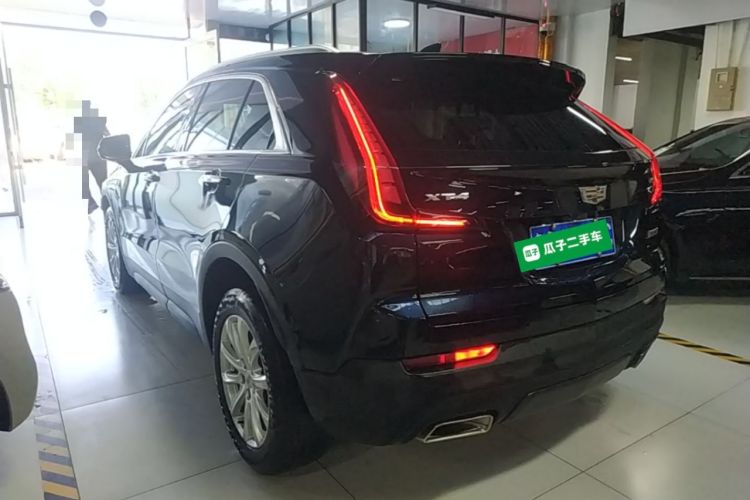 Cadillac XT4 2021 — фото 4
