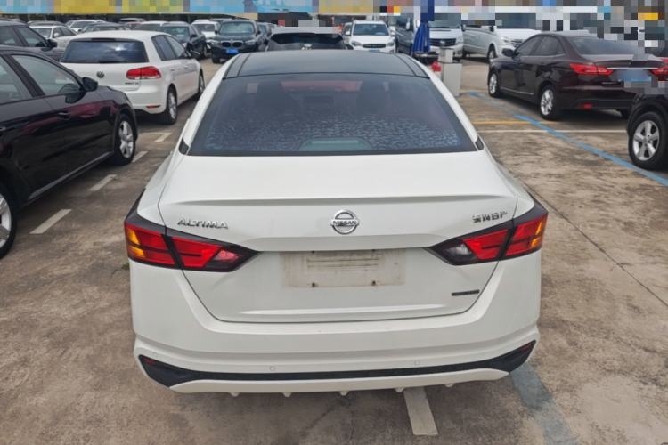 Nissan Altima 2021 — 5
