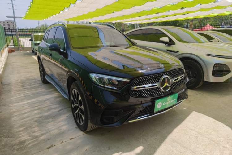 Mercedes-Benz GLC 260 L 2023 — фото 3