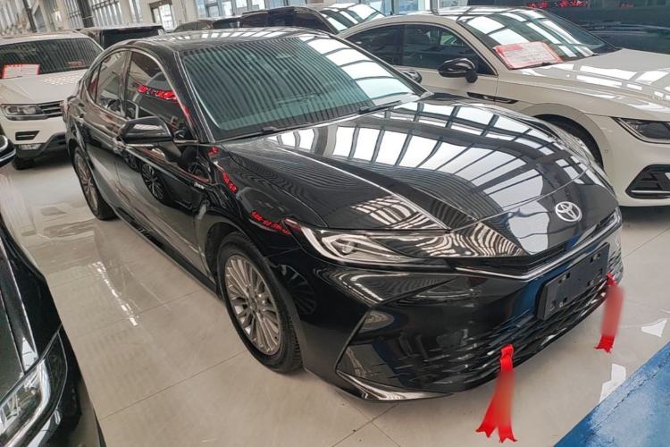 Toyota Camry 2024 — 3