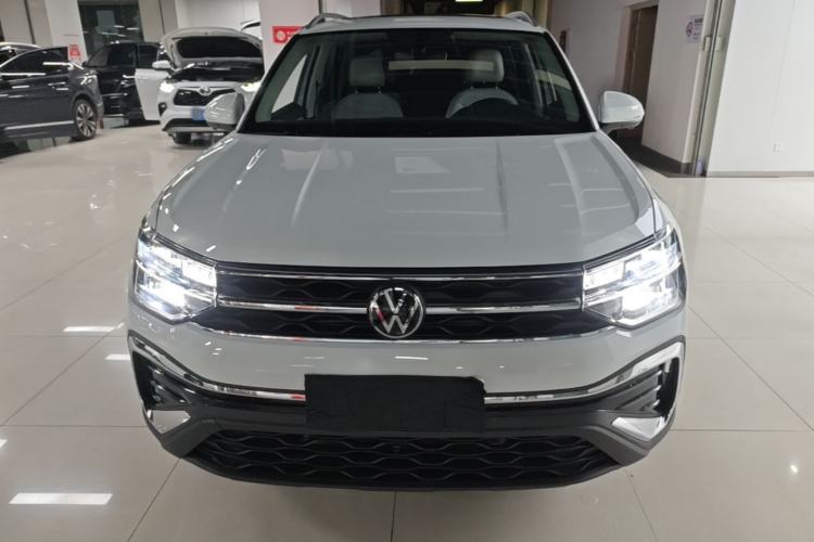 Volkswagen Tharu 2025 — 2
