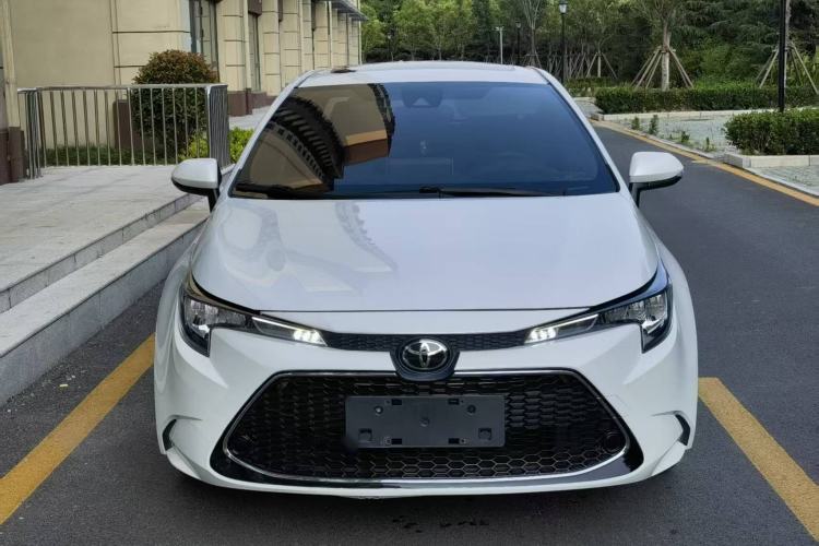 Toyota Corolla 2021 — 2