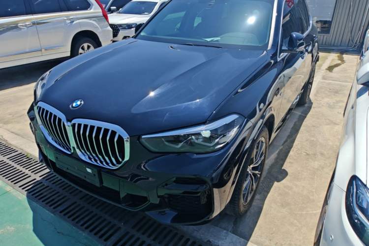 BMW X5 2022 — фото 1