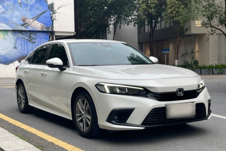 Honda Civic 2023 — 3