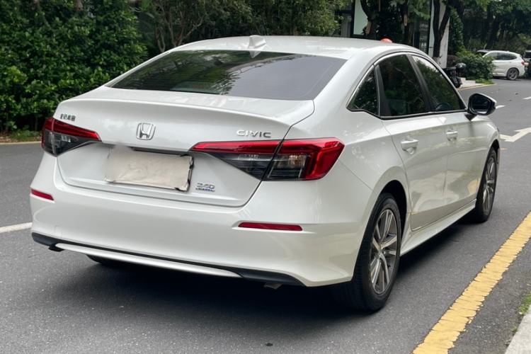 Honda Civic 2023 — 5