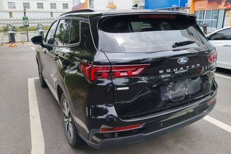 Ford Equator Sport 2025 — 4