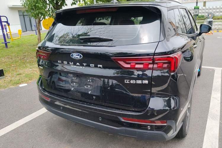 Ford Equator Sport 2025 — 5