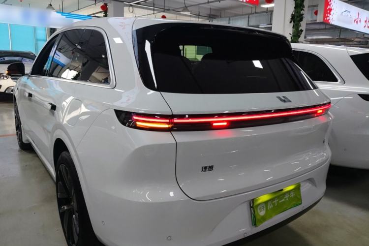Li Auto L6 2024 — 4
