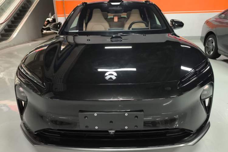 NIO ET5T 2024 — 2