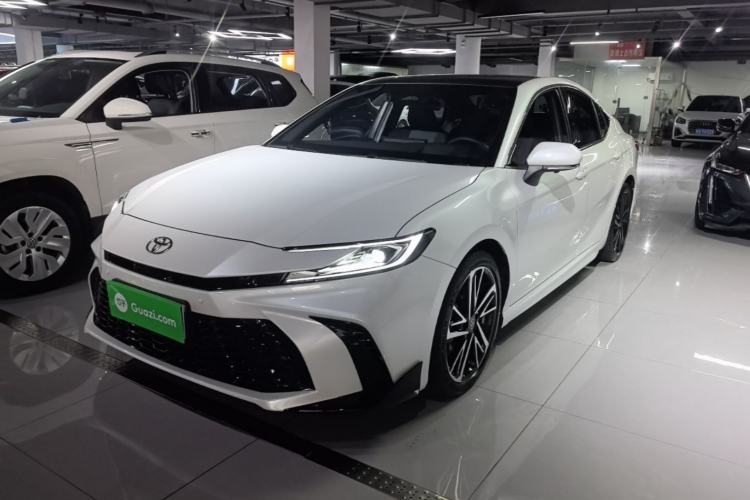 Toyota camry 2026 — фото 1