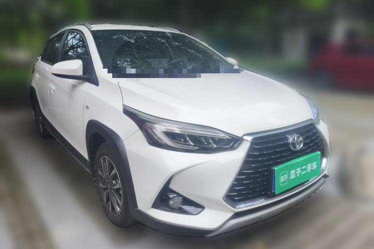 Toyota YARiS L 2022 — фото 3