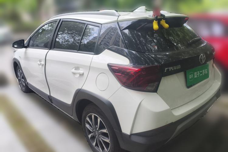 Toyota YARiS L 2022 — фото 4