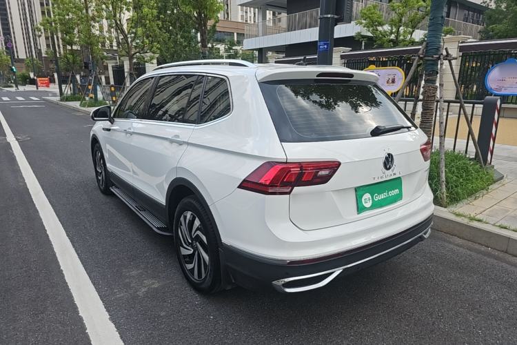 Volkswagen Tiguan L 2022 — фото 4
