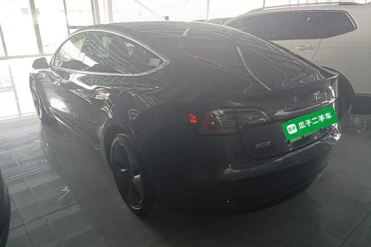 Tesla Model 3 2020 — 4