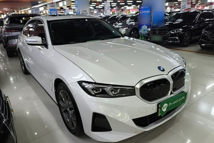 BMW i3 2022 — 3
