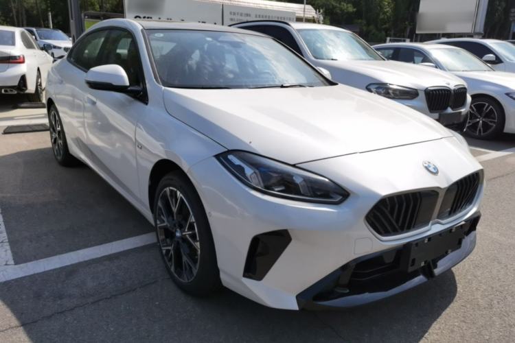 BMW 225L 2025 — 3