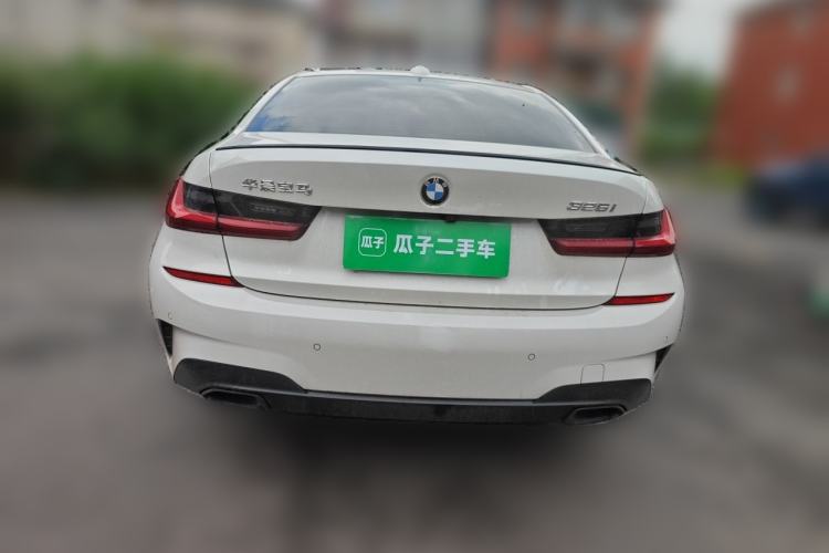BMW 325i 2022 — 3