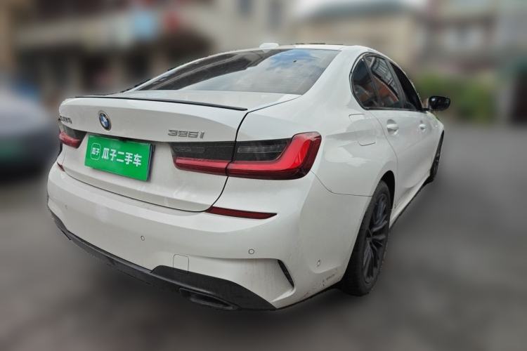 BMW 325i 2022 — 4