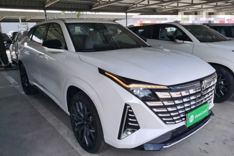 ChangAn UNI-Z 2025 — 3