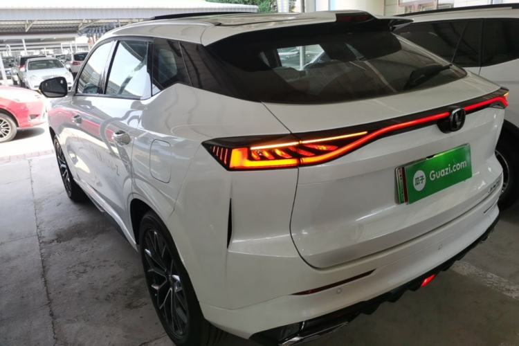 ChangAn UNI-Z 2025 — 4