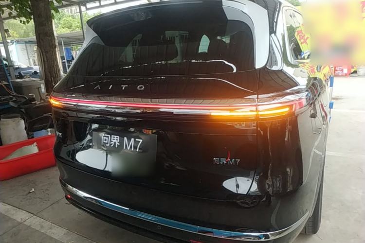 AITO M7 2026 — 5