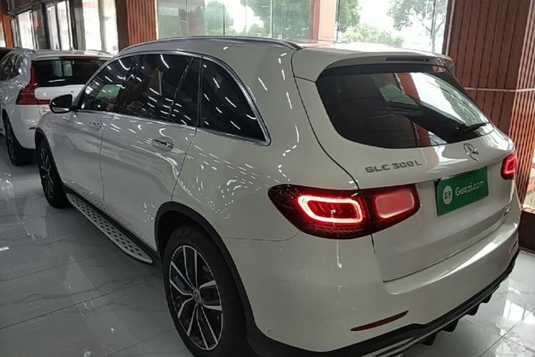 Mercedes-Benz GLC 300 L 2021 — фото 4