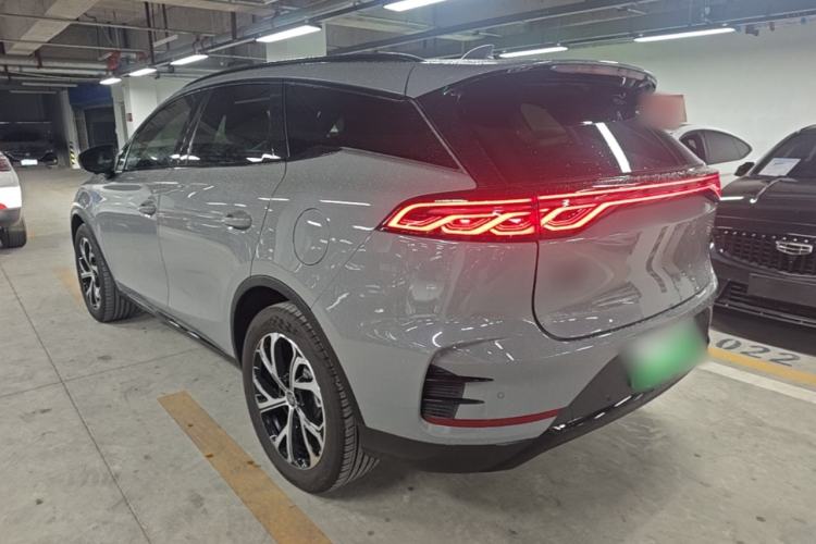 BYD Tang 2025 — 4