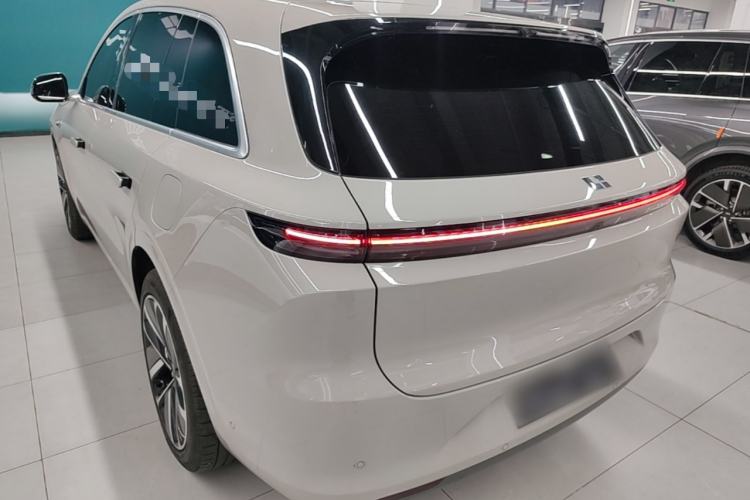 Li Auto L6 2024 — 4