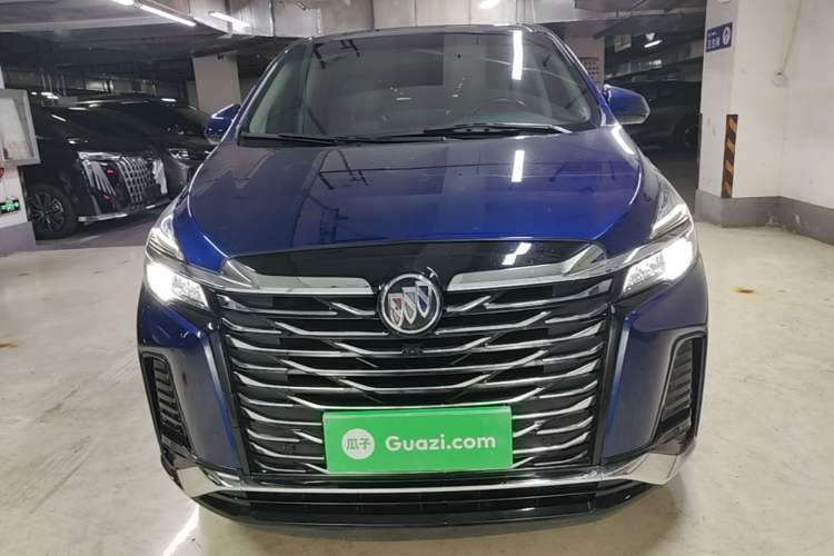 Buick GL8 2023 — 2