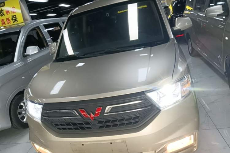 Wuling Hongguang V 2022 — 2