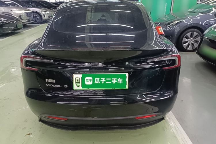 Tesla Model 3 2023 — 5