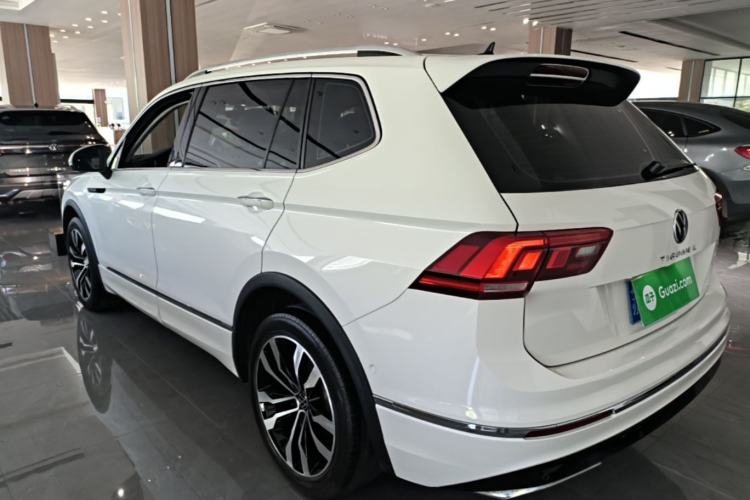 Volkswagen Tiguan L 2021 — фото 4