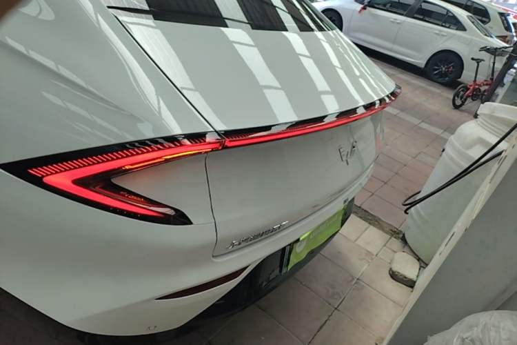 Wuling Xingguang 2025 — 5